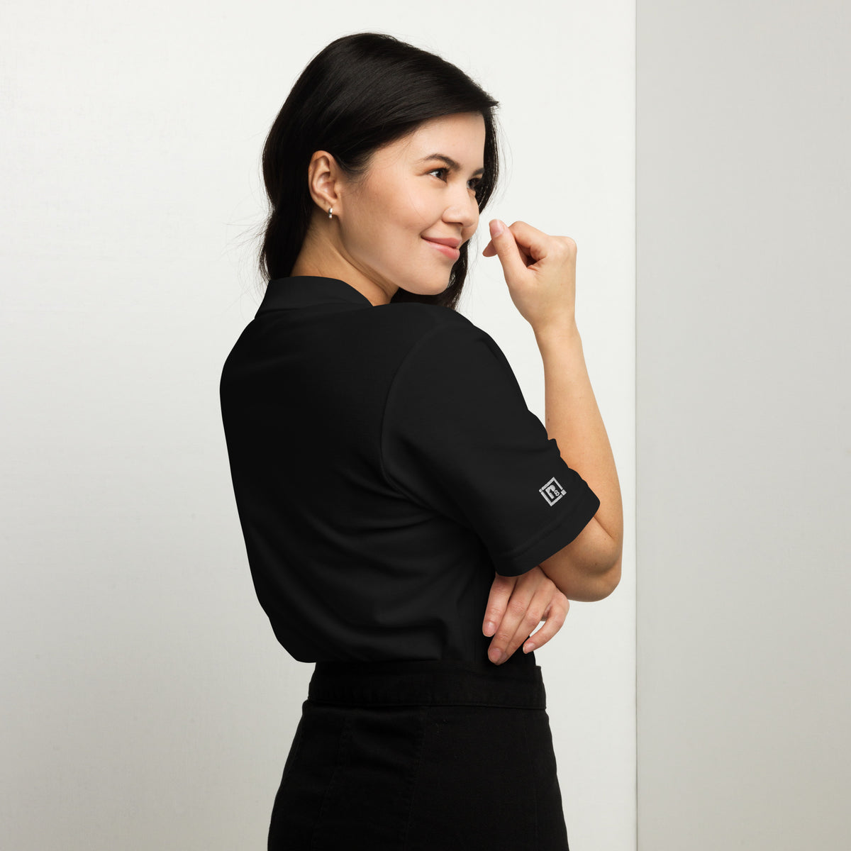 Women’sMinimal Logo Polo T-Shirt