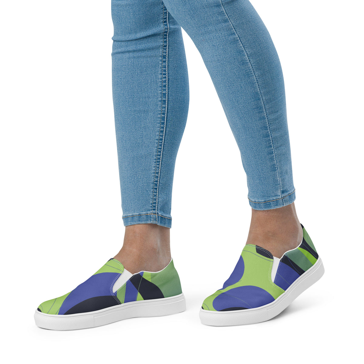 Women’s slip-on canvas shoes