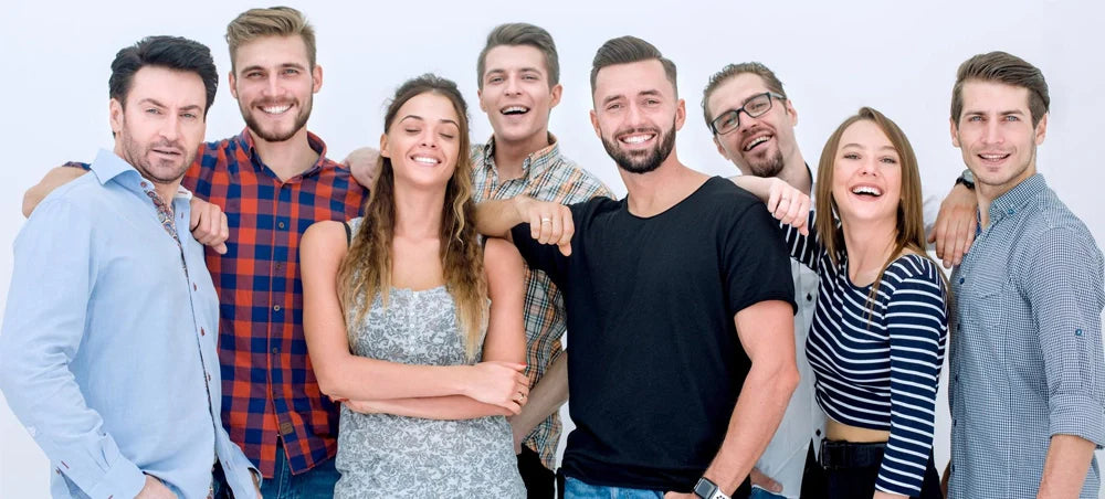 Confidence in Color: How to Build Outfits that Brighten Your Mood